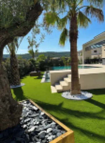 Sublime architect-designed villa not overlooked Hotels in Montarnaud