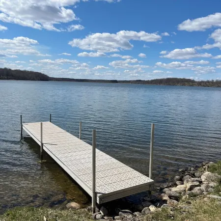 Renovated 2-bedroom lake home on private lake minutes from countless amenities