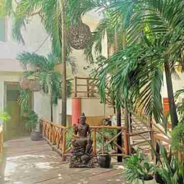 Twin Room on 5th, one block to the beach Hotel Exterior