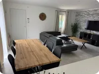 House with swimming pool in Provence near la sainte victoire Hotels in Fuveau