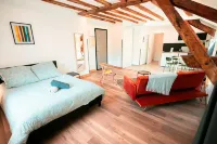 Studio 6 in city center with parking