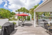 St Jean - Villa 2 bdrms - Panoramic view of the bay - Swimming pool - Heated SPA