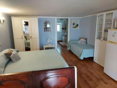 At 500 mt from the beaches comfortable air-conditioned studio apartment with parking space