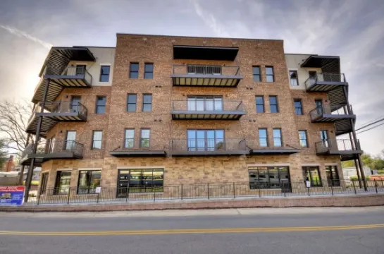 Beautiful condo in downtown Blue Ridge!