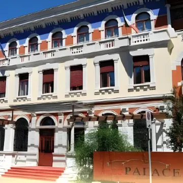 Europalace Hotel, BW Signature Collection Отели рядом с достопримечательностью «Duino Castle»