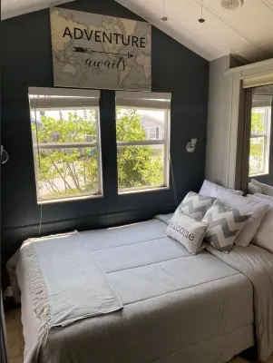 Beautiful 3-Bedroom Cottage located on Sherkston Shores! Hotels near A Raven’s Nest