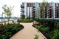 2  APARTMENT.RIVER VIEW. NETFLIX .FREE PARKING. Hotels in Gillingham