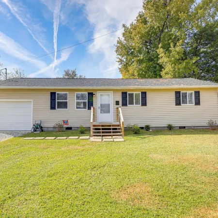 New Bern Abode w/ Yard ~ 2 Mi to Neuse River