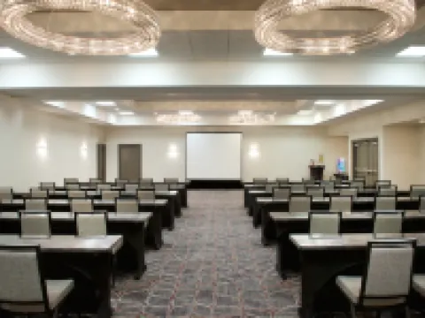 Embassy Suites by Hilton Las Vegas Hotels in Paradise