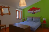 THE BREATH OF THE LAKE - Where every stone tells and silence heals. Hotels in Baschi