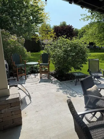 Spacious 4-bedroom house with Beautiful Patio close to EAA in Oshkosh