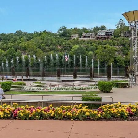Offseason Discount! Free SDC Shuttle - King & Queen Cozy 2 Bedroom