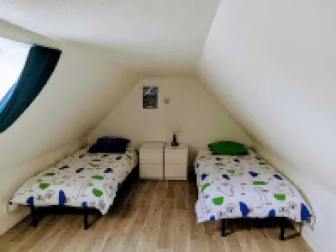 Ty Feunteun - Breton cottage 5 minutes' walk from the beach Hotels in Porspoder