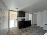 Private King Suite in Renovated Church – Cozy, Clean & Modern Stay in Cass City Tuscola County 호텔