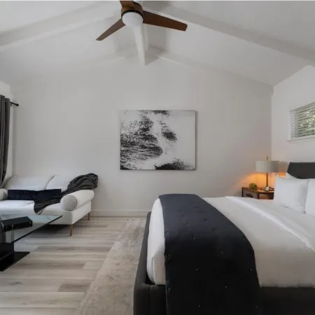 Montecito-Chic Beachside Retreat