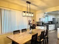 SpaciousHome with King Bed, Game Room & Washer/Dryer Hotels in Hanford