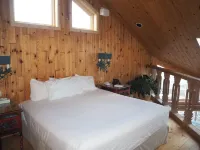 Surrounded by Superior! Stunning condo with 270 degrees of Lake Superior Hotels in Silver Creek Township