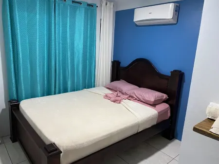 House and Guest House Saltwater Pool.  Private and Gated. 5 Bedroom 2.5 Bath