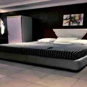 We offer 24 hours power supply and free Wi-Fi for all our guests. Rooms