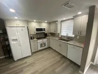 Naples, Florida Beautiful 2 Bed 2 Bath Condo- Beautiful View! Reduced Rate! Hotel a Lely