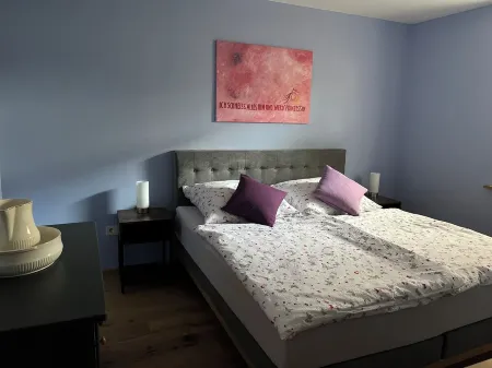 Vacation apartment Oscar - Newly furnished vacation apartment directly on the premium hiking trail Отели в г. Брухвайлер-Беренбах