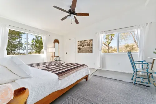 Peaceful Ranch House on 10 Acres! Hot Tub/Mountain Views