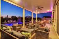 The Chateau- Pool, Spa, BBQ, Fire pit, Sleeps 19