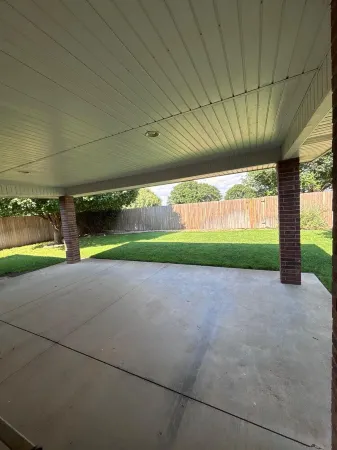 Spacious 4-bedroom house with WiFi, AC in welcoming Clovis