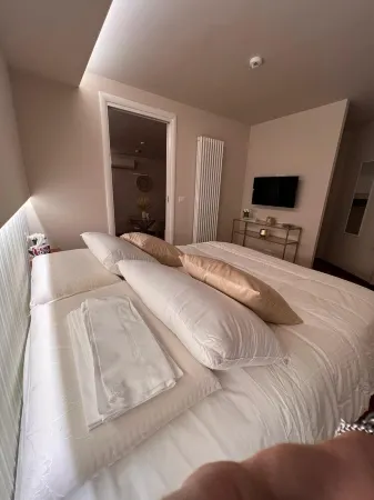 Loft 46 Entire Apartment in the City Center Отели рядом с достопримечательностью «Villa De Capoa»