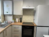 Cosy & Stylish 2 Bedroom G/F flat in Prime Location