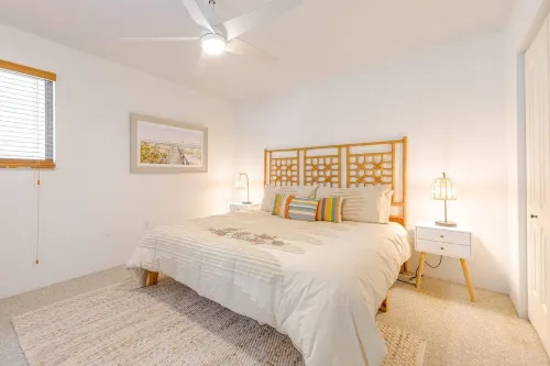 New Pool!!!! and Tropical Landscape! 3 Bedroom 3 Bath House Near Barefoot Beach
