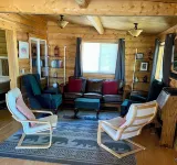 Burnt Paw Hotels in Tok