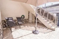 House - Foros de Amora Hotels in Amora