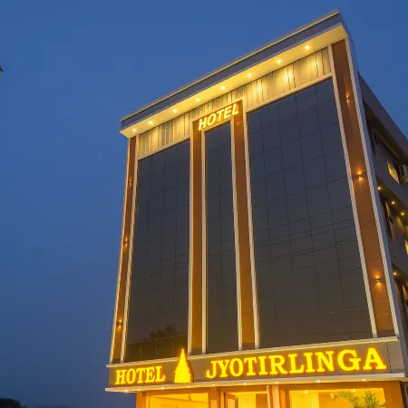 Hotel Jyotirlinga- One Way Drop to Mahakal Temple