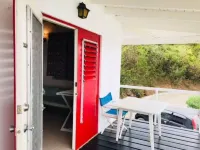 Falmouth Beach D2 lovely ocean view Hotel di Liberta