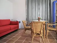 Super Cute Guesthouse in West Petaluma