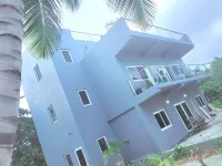 Huge modern Beach Villa dream 4 stories 360 views reef and lagoon Hotels in 