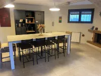 Charming house with swimming pool in the heart of a village 15 minutes from Girona.