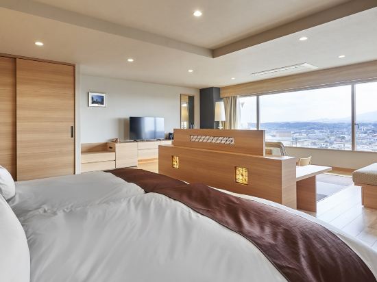 Tsukasa Royal Hotel