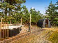 "Toimi" - 500m to the Fjord - Hot Tub