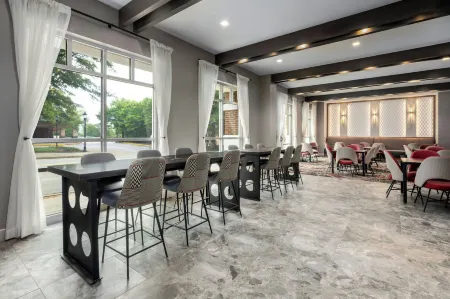 Courtyard Athens Downtown