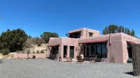 Secluded, modern adobe home just 4.9 miles from the historic Santa Fe Plaza.