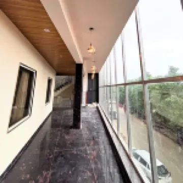 โรงแรม โอม พาเลซ