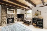 Buttercup Cottage, located in the gateway to Eden! Hotels in Par