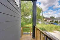 Pet-Friendly Houston Home ~ 3 Mi to Downtown!