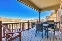 Gorgeous Granby Ranch Home Half-Mi to Skiing! - parking