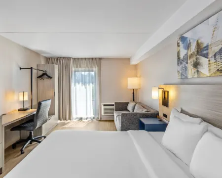 Comfort Inn フレデリクトンのホテル