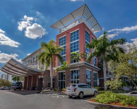 カンブリア ホテル & スイーツ フォート ローダデール エアポート サウス & クルーズ ポート デイニアのホテル