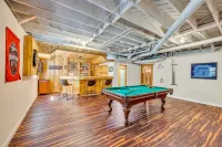 The Wexford French Chateau w/ Pool 웨스트사이드 플라자 쇼핑센터 주변 호텔