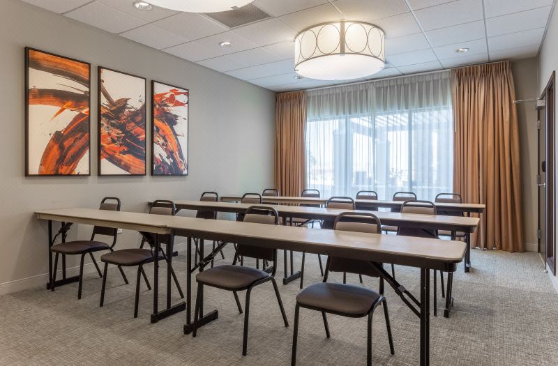 Candlewood Suites Fargo South - Medical Center by IHG photo 5